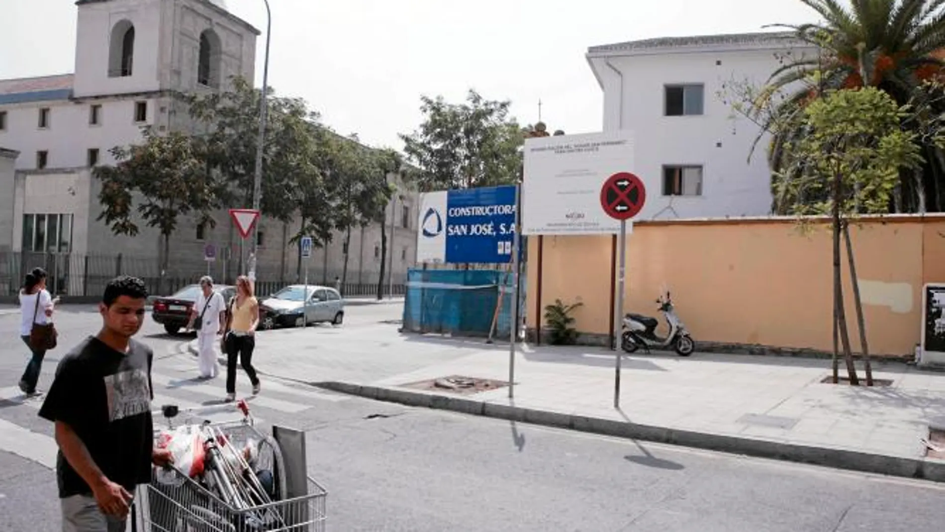 La falta de seguridad y limpieza de algunas zonas del distrito son el centro de las protestas del PSOE