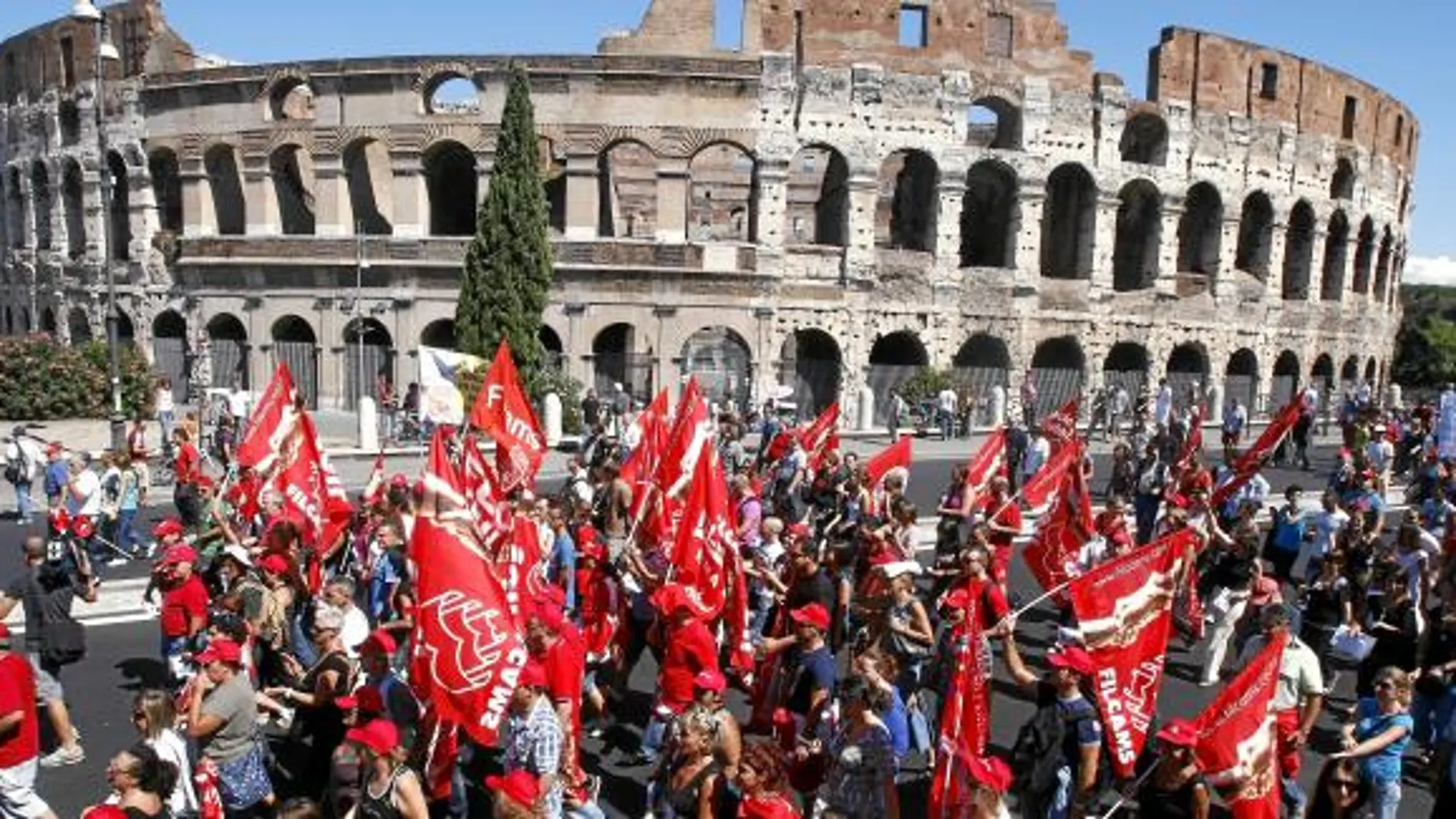 Italia vivió ayer una huelga general en contra del plan de ajuste del Gobierno italiano