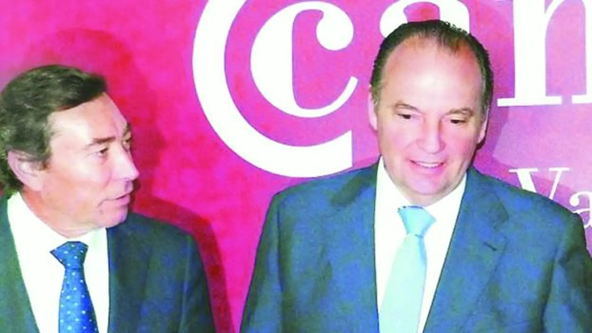 El conseller de Infraesetructuras, Mario Flores y el presidente de la Cámara de Valencia, José Vicente Morata