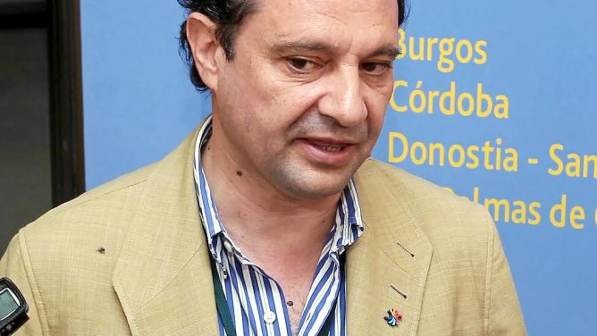 Para Pedro Arahuetes, alcalde de Segovia, los títeres son un foco para atraer turismo