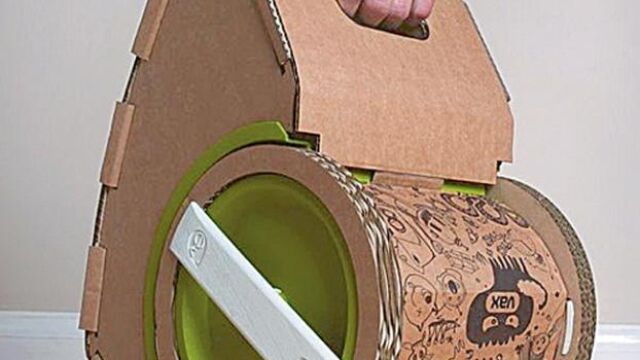 Aspiradora biodegradable hecha de cartón reciclado