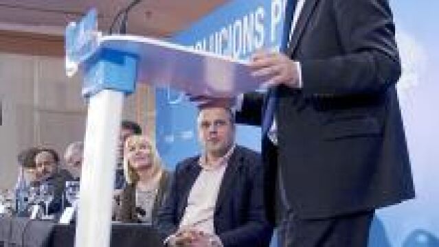 Alberto Fernández pronunció la conferencia de clausura de la convención municipal del PP celebrada en Barcelona