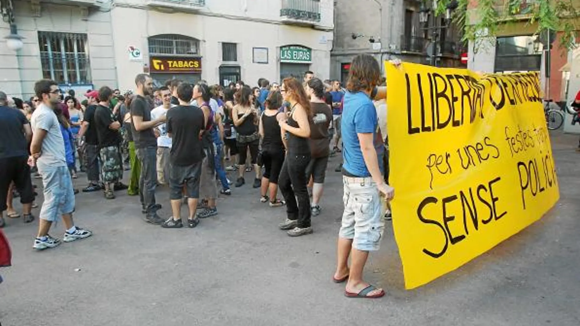 El acto antisistema de ayer no provocó incidentes en las calles de Gràcia