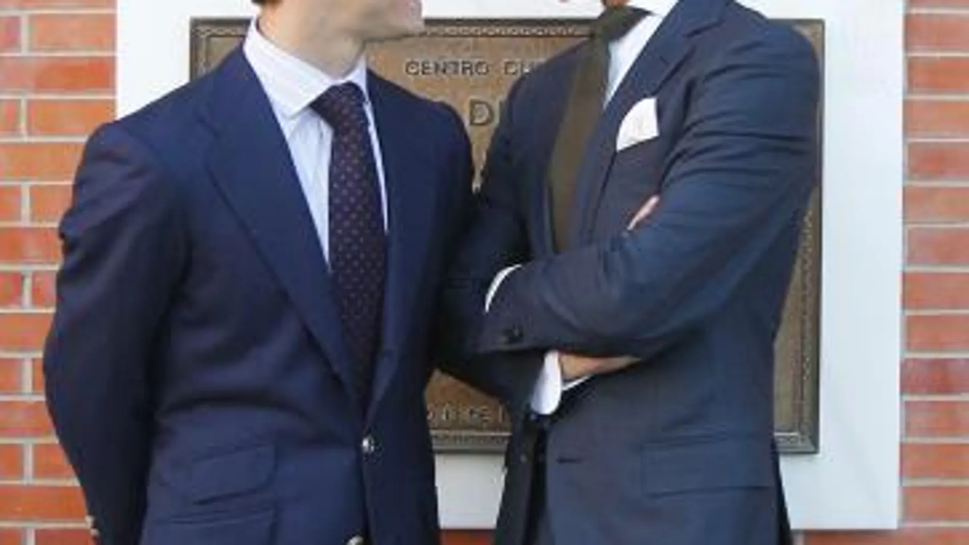 El Juli y José María Manzanares, a la entrada de la entrega de premios