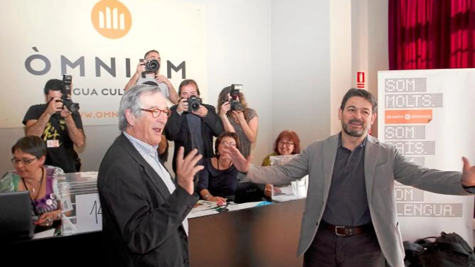 Oriol Pujol defiende la tesis de Òmnium previo paso por un referéndum