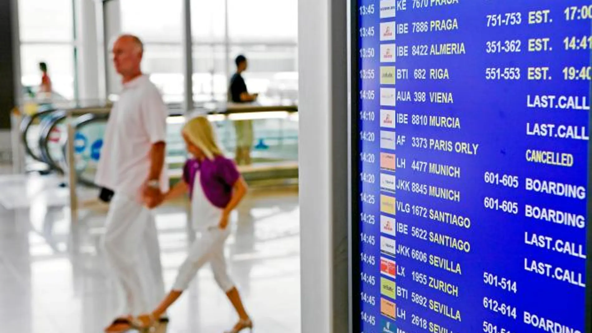 El Prat busca vuelos directos con Asia y América para internacionalizarse