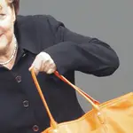  Merkel tira de la Bolsa