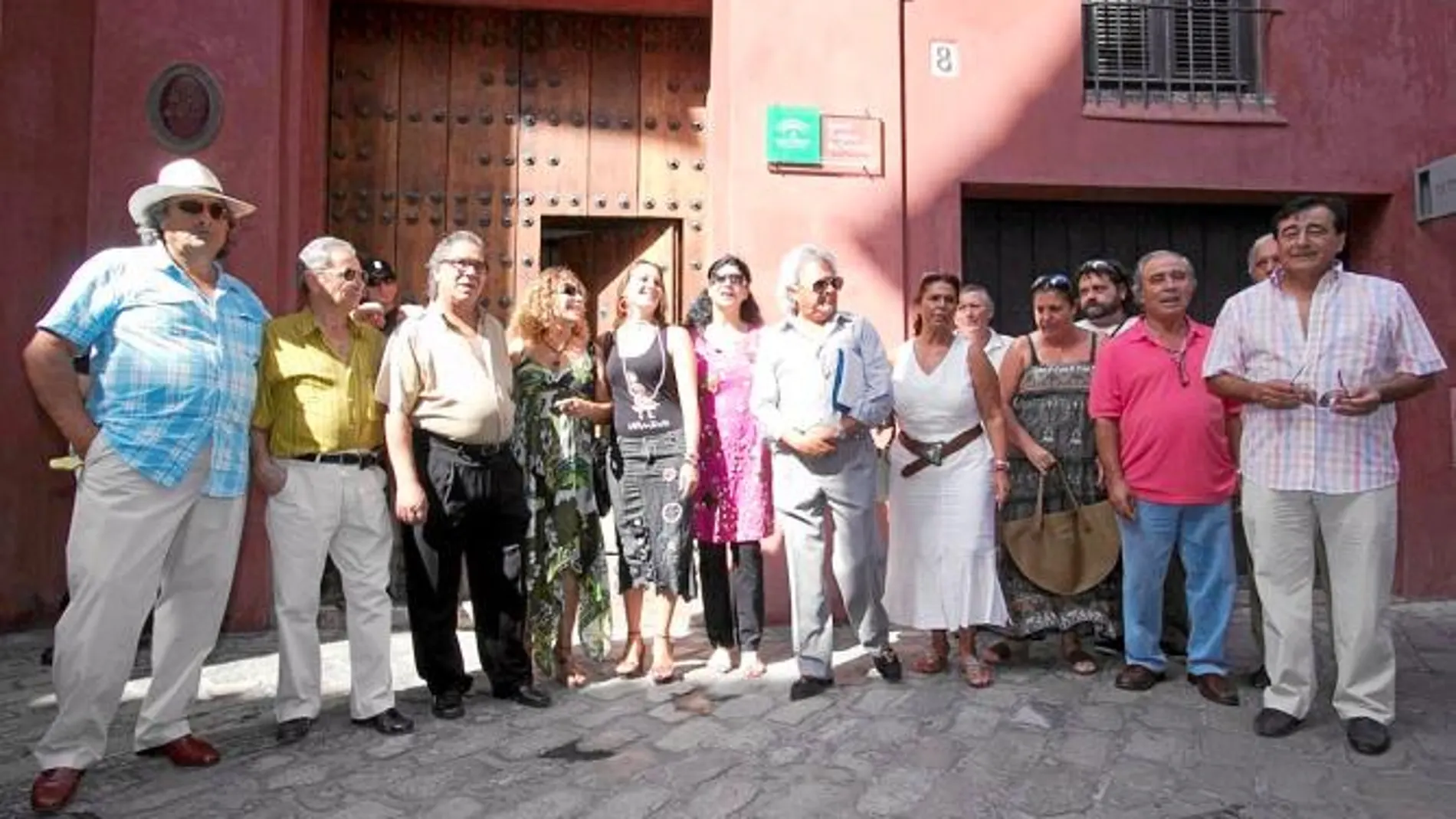 Los artistas entregaron ayer un manifiesto en el IAF y pospusieron la manifestación para septiembre