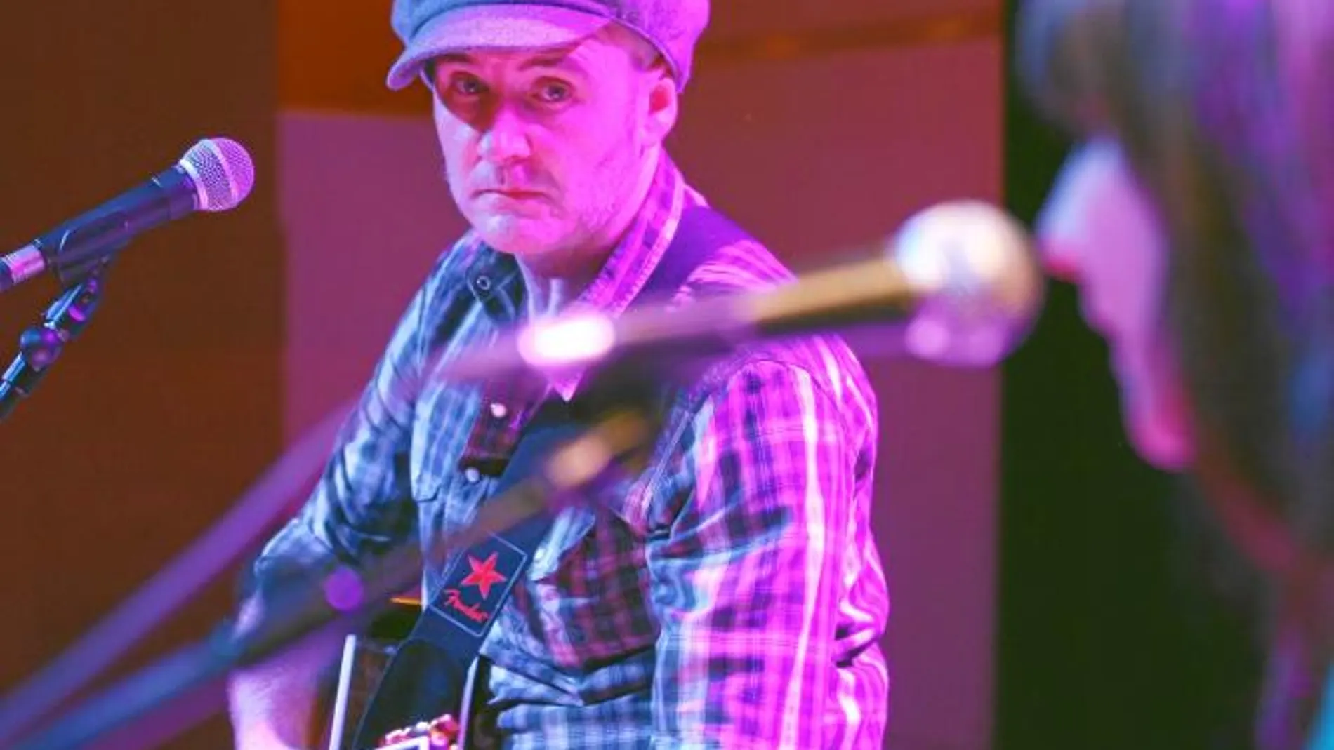 El guitarrista de Amaral se quejó del uso político de sus canciones