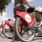 La empresa JCDecaux tiene la concesión del alquiler público de biciciletas