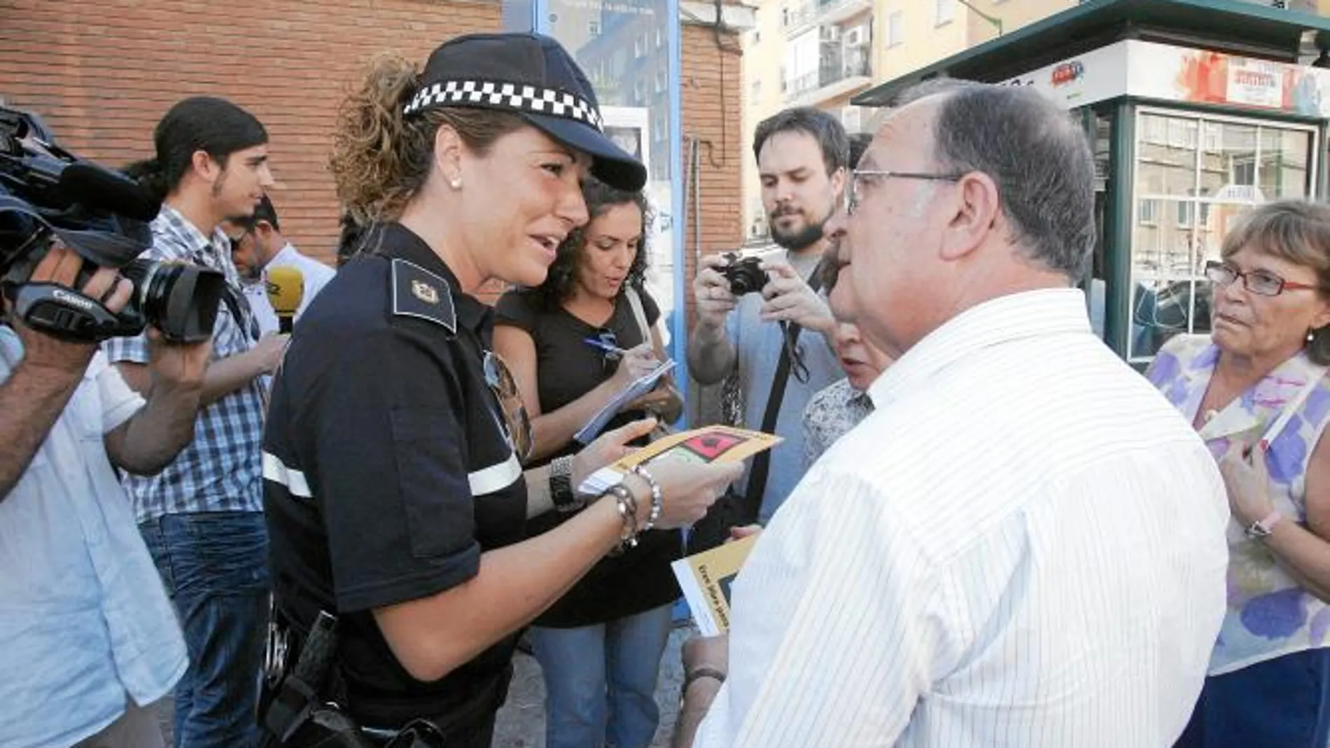 Campaña municipal para poner freno a los «gorrillas»