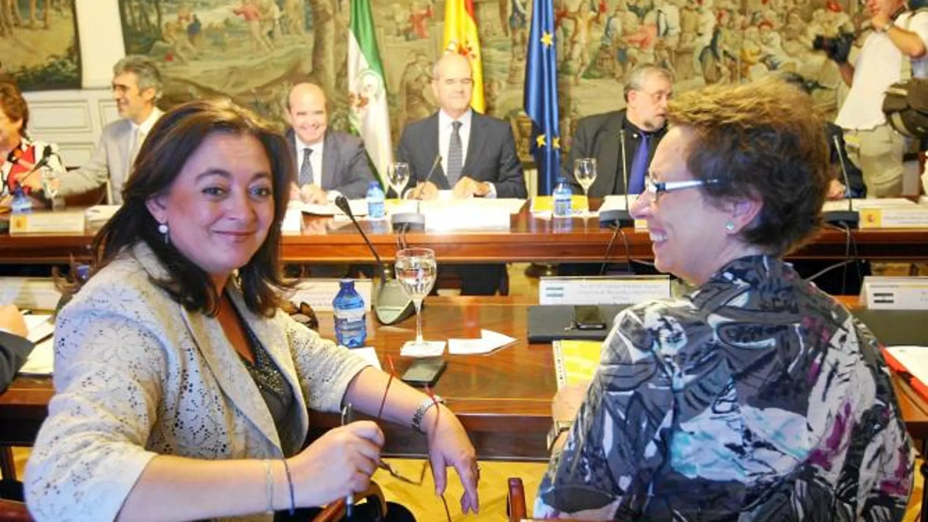 Mar Moreno encabezó la delegación andaluza, junto a los consejeros de Hacienda, Economía y Medio Ambiente, a la reunión en Madrid con Chaves