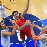 Pau Gasol, con 19 puntos, fue decisivo en la segunda parte