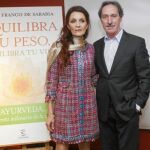 Pilar Franco de Sarabia junto a Roberto Torretta durante la presentación del libro