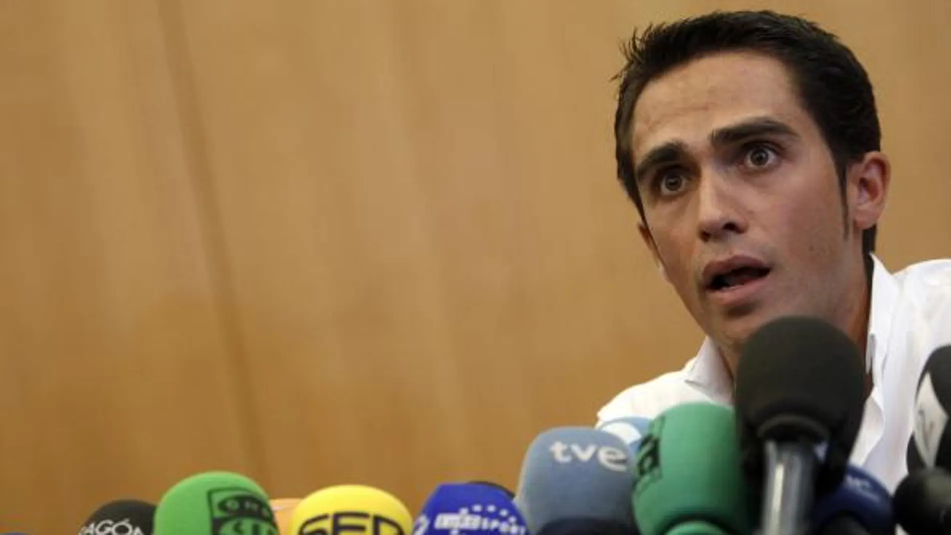La Federación comunica a Contador la propuesta de sanción