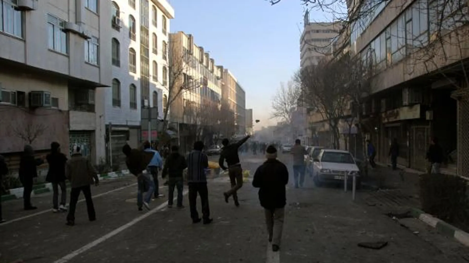 Enfrentamientos entre manifestantes y fuerzas del orden