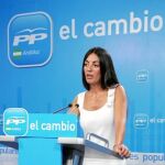 La portavoz regional del PP-A, Rosario Soto, ayer, en la sede de su partido