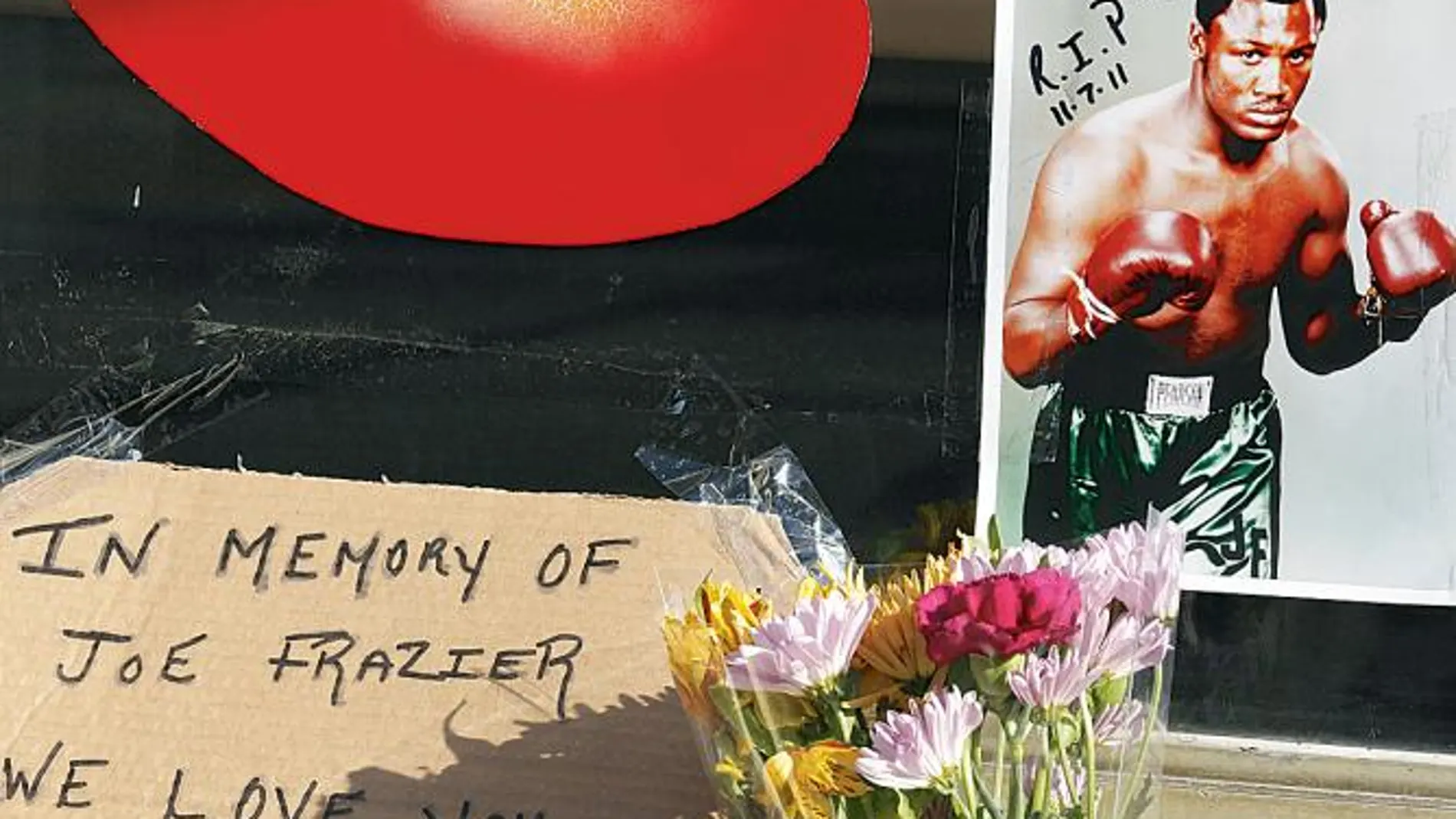 Homenaje a Joe Frazier en una calle de Philadelphia, donde falleció el pasado día 7