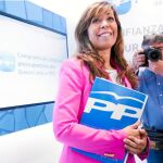 Alicia Sánchez-Camacho protagonizó ayer la presentación del acuerdo entre PP y CiU