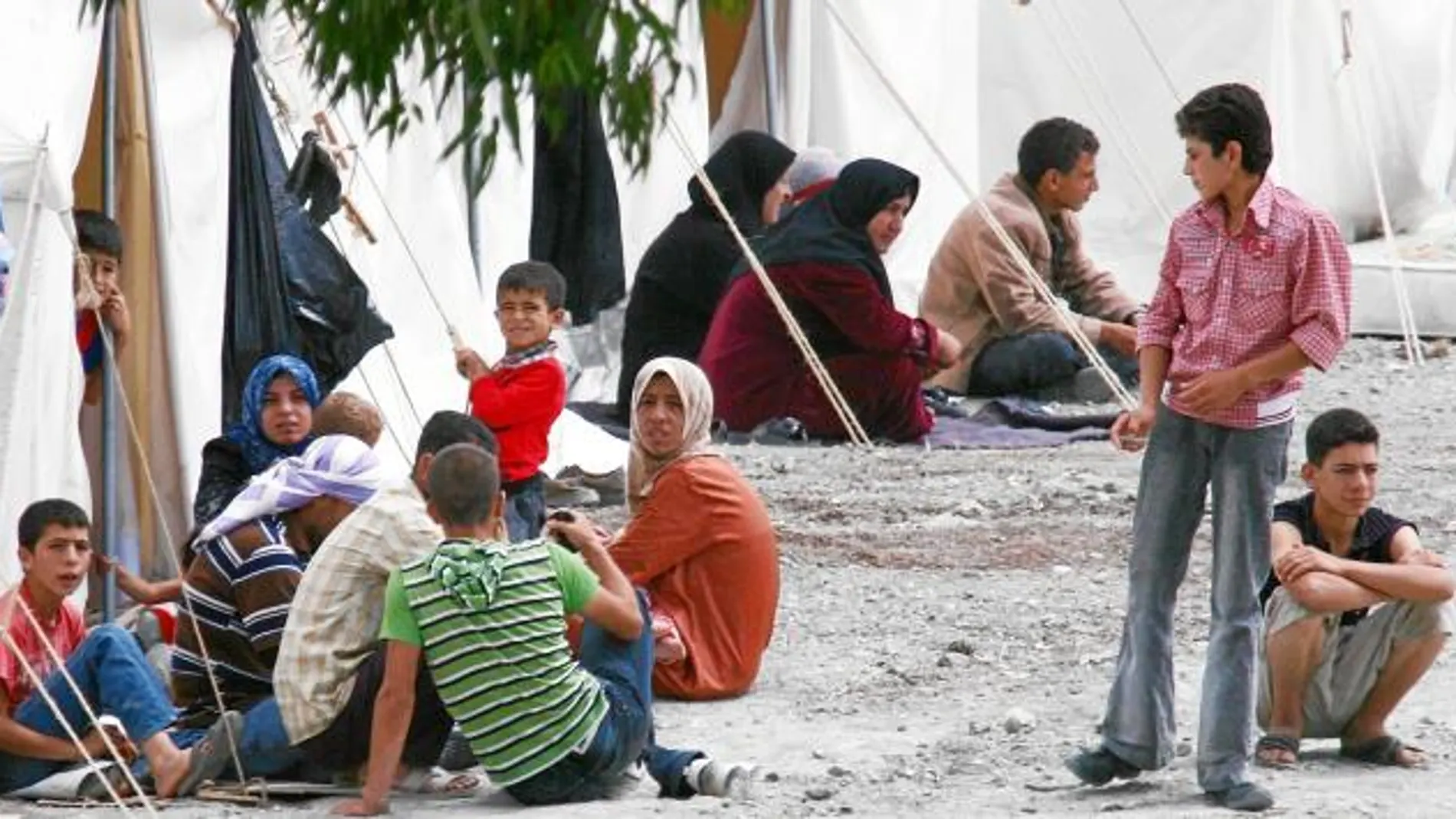 Refugiados sirios en el campamento de Hatay (Turquía), ayer