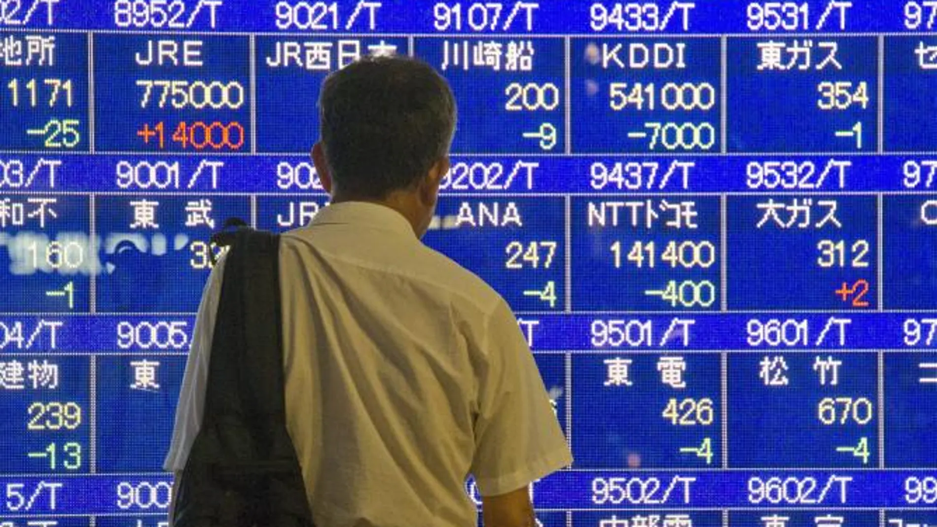 Las bolsas siguen en picado aunque Wall Street frenara la caída