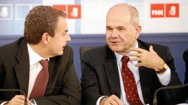 Zapatero y Chaves, ayer, en la reunión de la Ejecutiva del PSOE