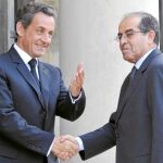 El primer ministro del CNT, Mahmoud Jibril, se reunió ayer en París con el presidente frances Nicolás Sarkozy