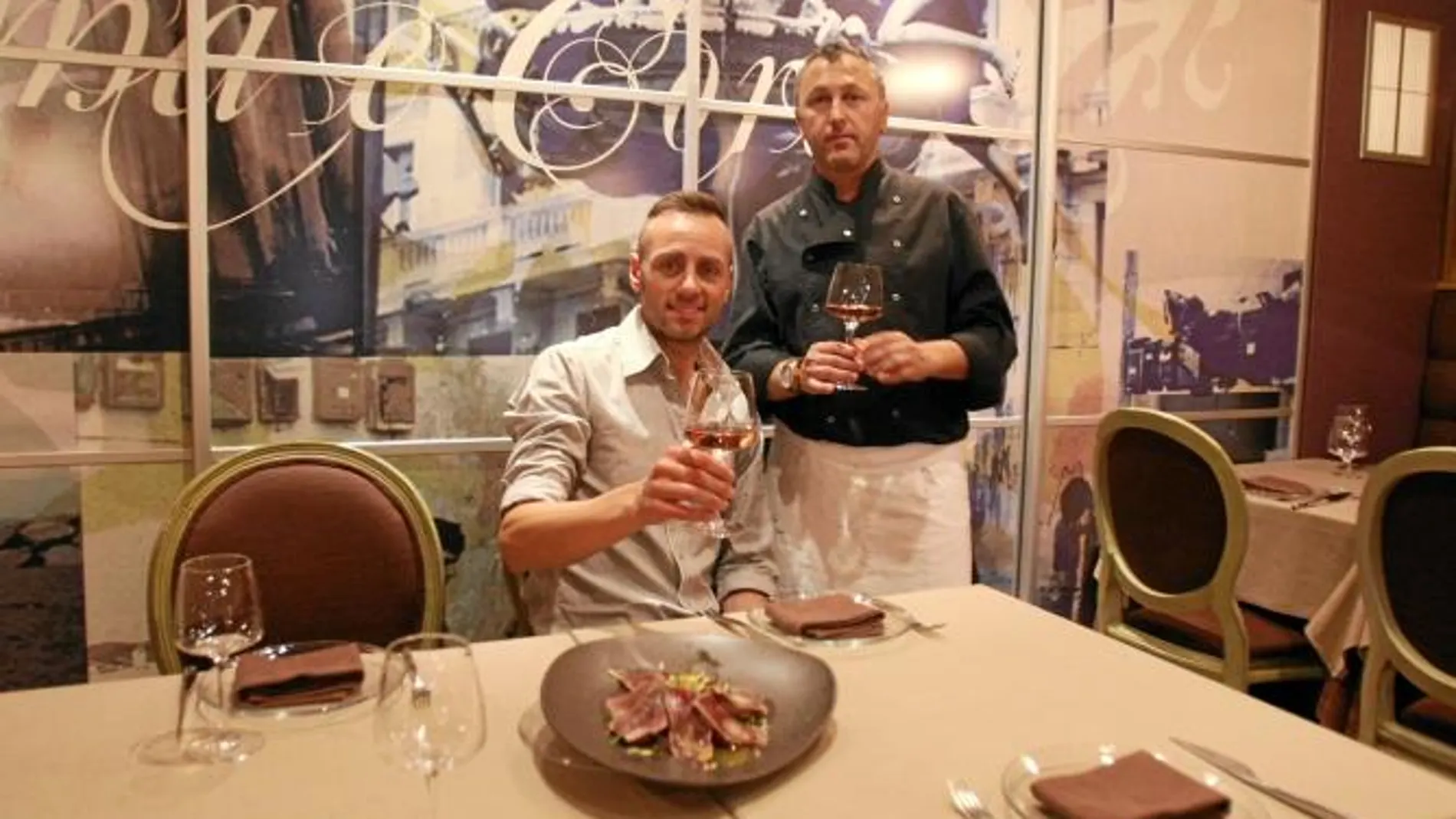 Dario D'Errico y Roberto Cristiano son los responsables de que el local esté hasta la bandera