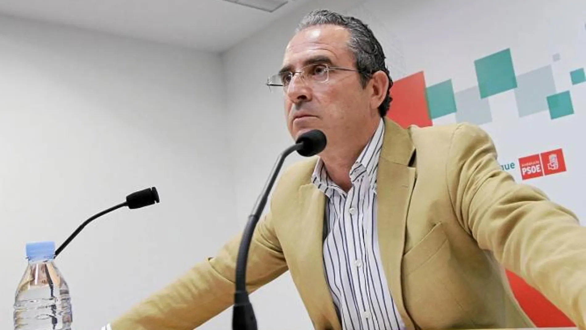 Asensio ofreció ayer una rueda de prensa en la que estuvo acompañado, entre otros, por Martín Soler