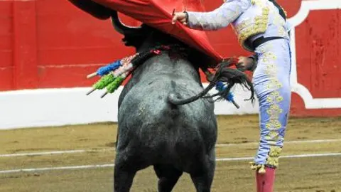 Pamplona silenciosa y seria