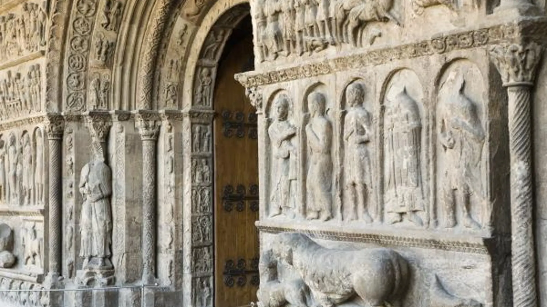 fachada_monasterio
