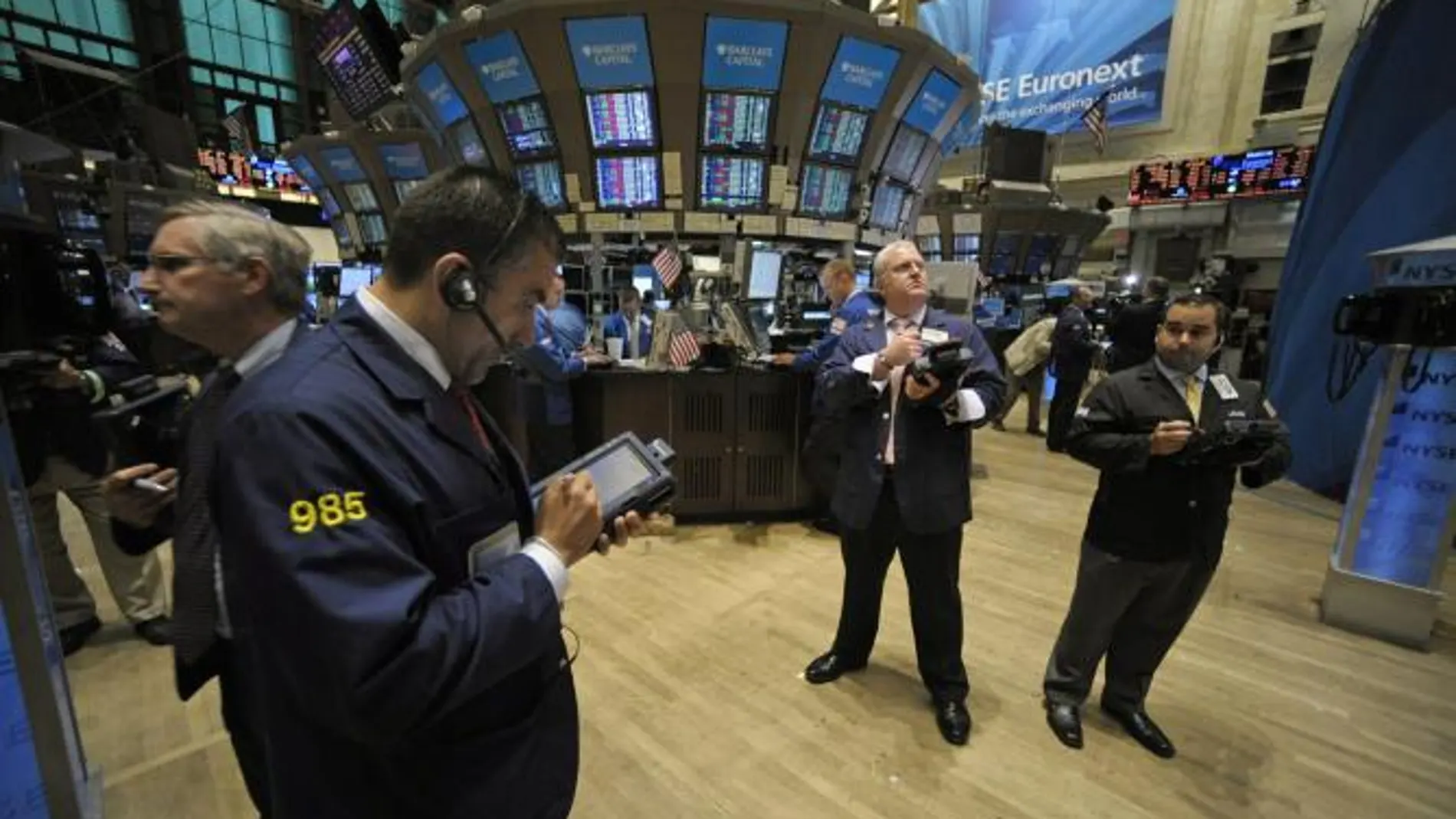 Sin acuerdo sobre la deuda a la vista, Wall Street acumula cinco días en rojo