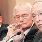 Manuel Pizarro instó a que se hagan reformas para ser «competitivos». Junto al economista, Simón Reyes y Felipe Llano