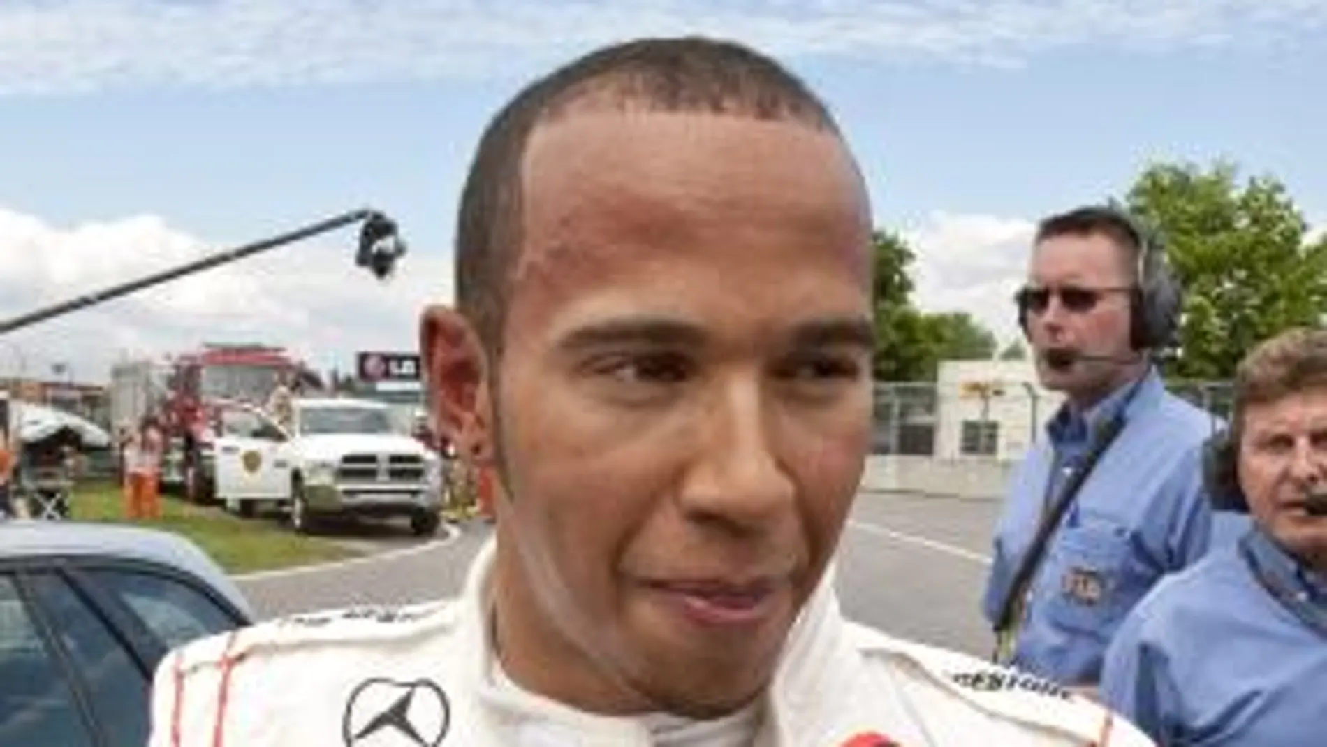 Hamilton, multado con 500 dólares