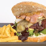 Culto a la hamburguesa en el taller de Enrich