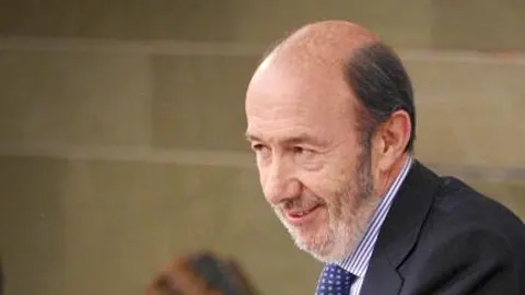 Alfredo Pérez Rubalcaba, tras el Consejo de Ministros