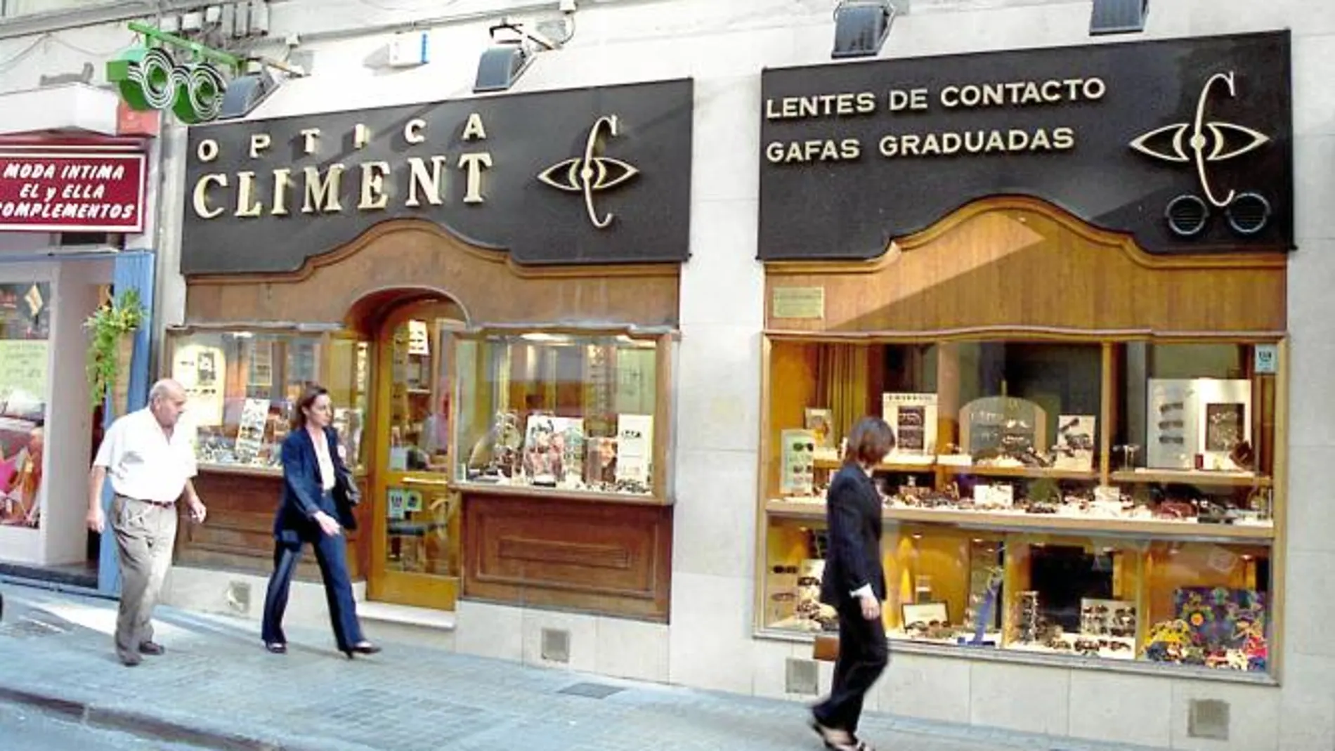 Imagen de un pequeño comercio de la zona centro de la capital valenciana
