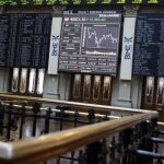 Imagen de archivo. La bolsa española sube el 0,76% y recupera el nivel de 10.600 puntos