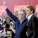 Zapatero y Griñán centraron sus discursos en críticas al PP y no hablaron sobre los ERE