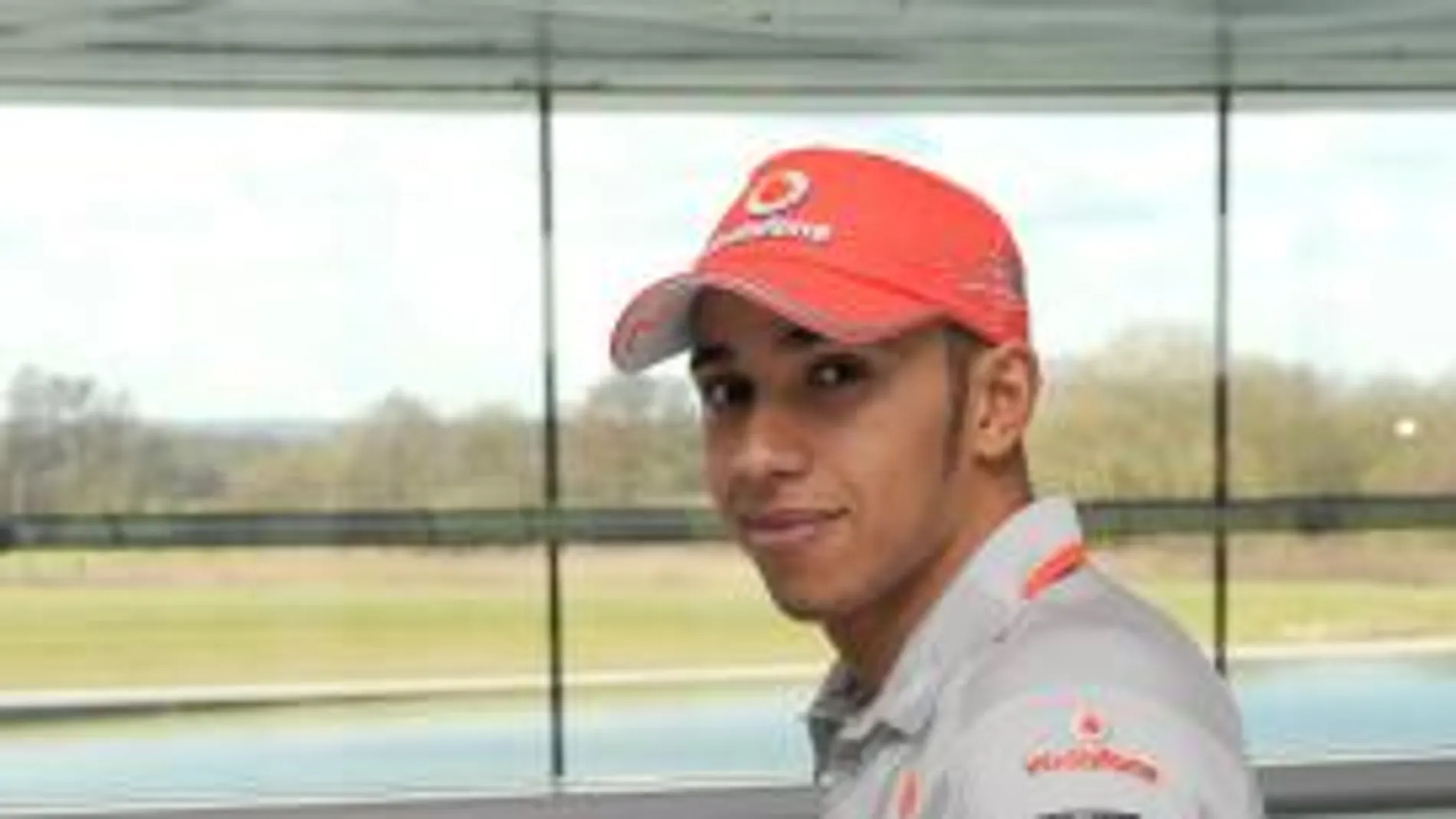 Hamilton, pendiente de la policía tras ser sancionado por conducción temeraria