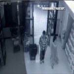 Una mujer tira a un bebé a la basura en Carolina del Norte