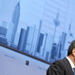 Mario Draghi preside un BCE mucho más débil que la FED