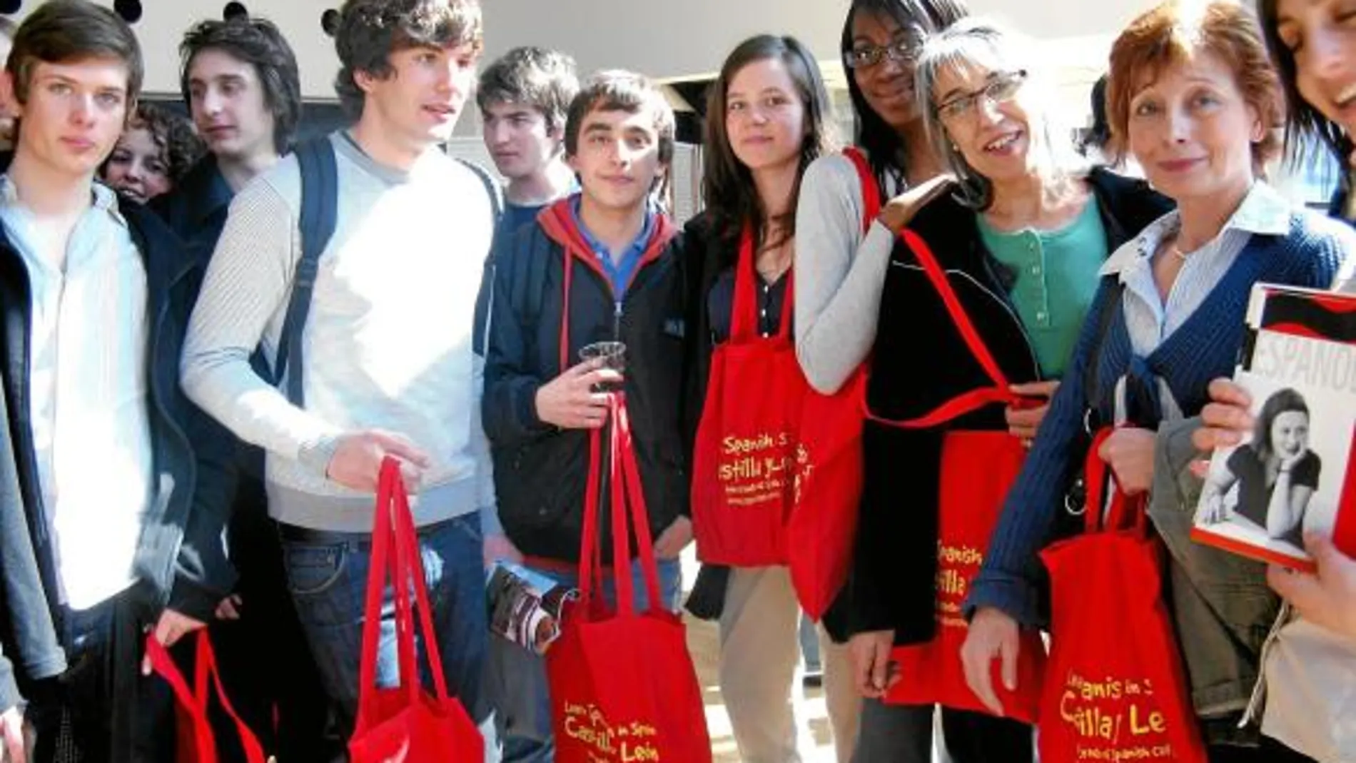 Jóvenes franceses que estudian español en la Universidad de Salamanca
