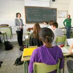 El Govern no contratará más docentes pese a los 15000 nuevos alumnos