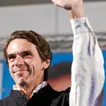  Aznar se niega «a ser el parapeto de la desvergüenza del Gobierno»