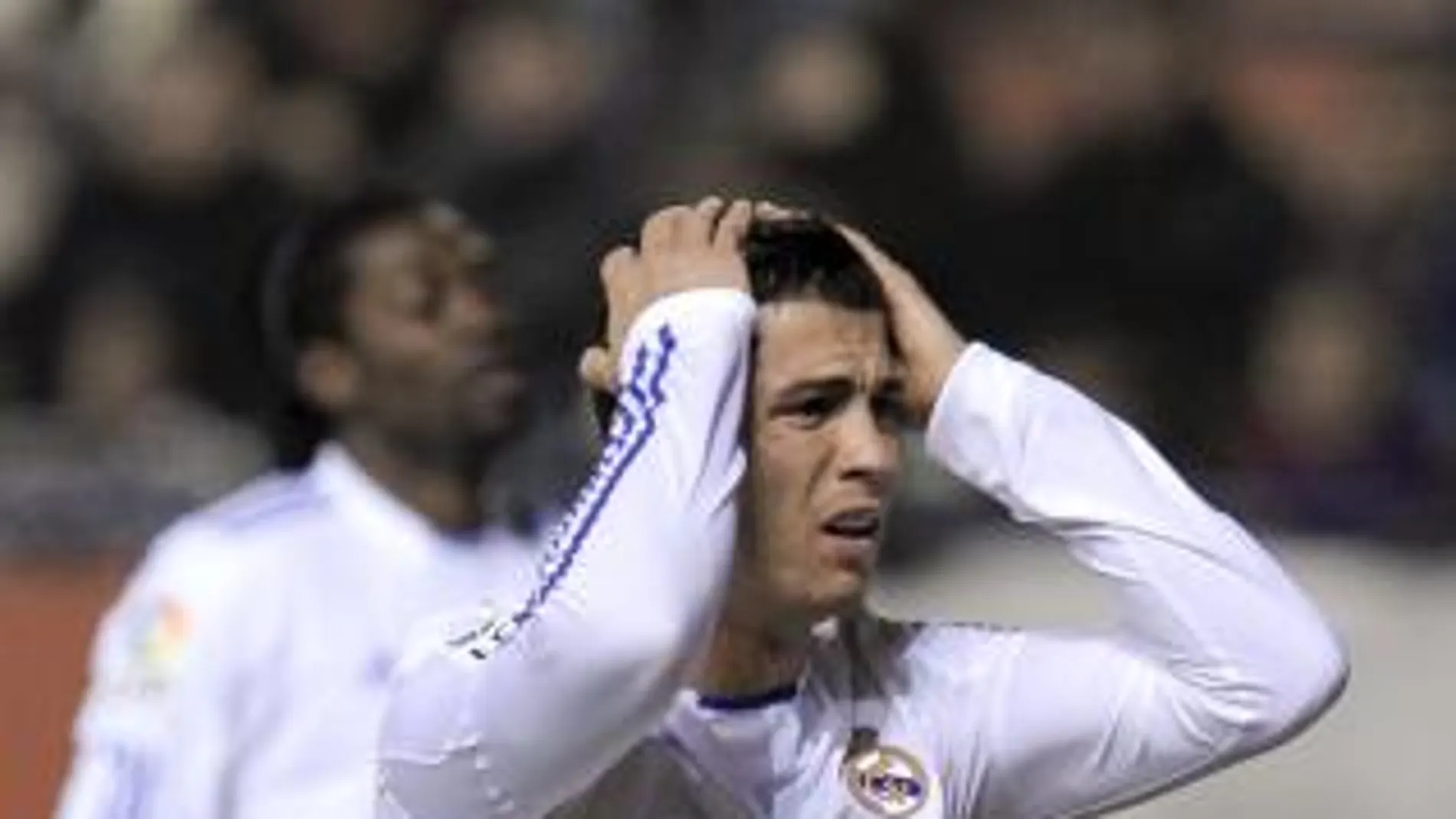Ronaldo se lamenta de una ocasión perdida