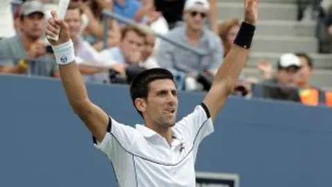 Djokovic remonta un partido imposible a Federer y se cuela en la final