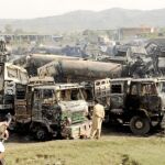 Camiones cisterna de la Alianza incendiados en Islamabad