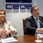 La presidenta del Foro de la Industria Nuclear Española, María Teresa Domínguez, y el presidente de la CEOE, Juan Rosell