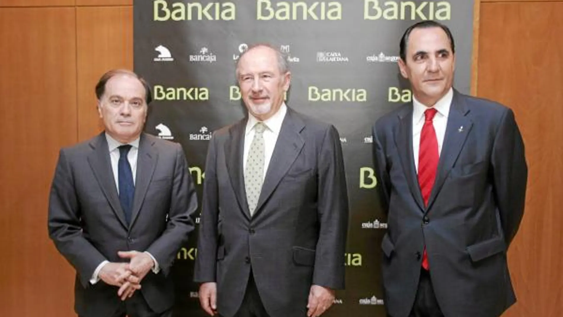 Rodrigo Rato junto a José Rolando Álvarez y Tomás Villanueva